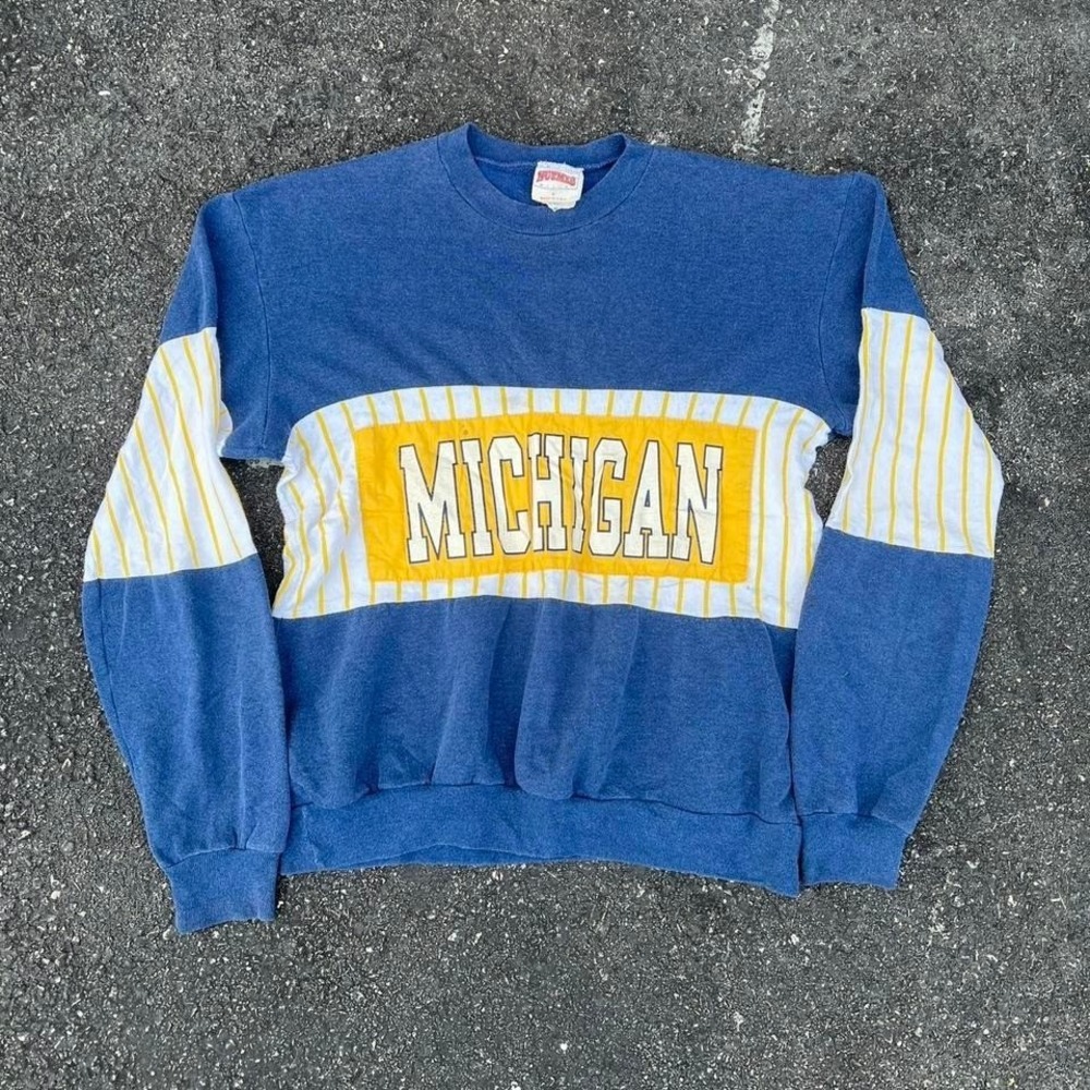 1990s Nutmeg Michigan University Sweater size L🎓
